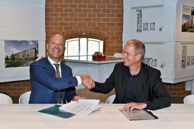 Ondertekening door Gemeente Rijswijk en Synchroon